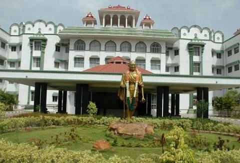 பாலியல் வழக்கில் கைதான ஆசிரியருக்கு நிபந்தனை ஜாமீன்