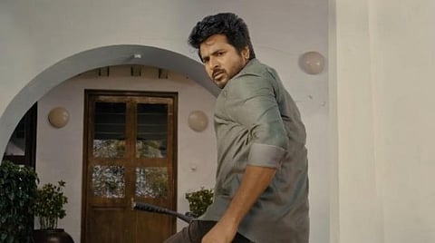 கலர்ஃபுல் காதல் + காமெடி - சிவகார்த்திகேயனின் பிரின்ஸ் பட ட்ரெய்லர் எப்படி?