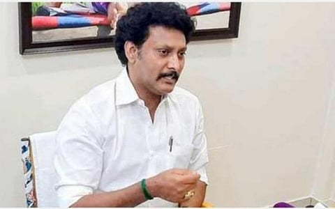 இடியும் நிலையில் உள்ள பள்ளிக் கட்டிடங்களை மழைக்காலத்துக்கு முன் அப்புறப்படுத்த நடவடிக்கை: அமைச்சர் அன்பில் மகேஸ்