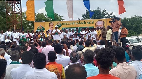 நடைபயண தொடக்க விழாவில் பேசும் பாமக தலைவர் அன்புமணி ராமதாஸ்