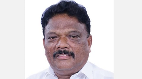 நெல்லை எக்ஸ்பிரஸ் ரயிலில் முன்பதிவு இல்லாத பெட்டிகள் குறைப்பு: எம்.பி. கண்டனம்