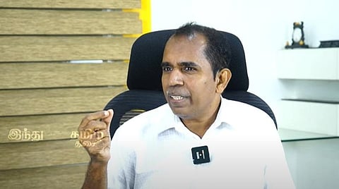 “ஓர் அரசு மருத்துவர் தினமும் 300 நோயாளிகளை கவனிக்கணும்!” - தமிழக நிலையைப் பகிரும் மருத்துவர் பெருமாள் பிள்ளை