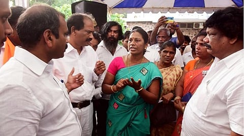 படங்கள் எம். சாம்ராஜ்