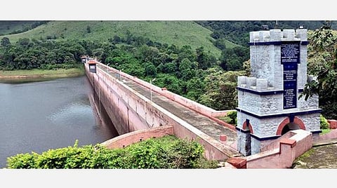 கொடைக்கானல் அருகே கனமழையால் பெரியாற்றில் வெள்ளம்
