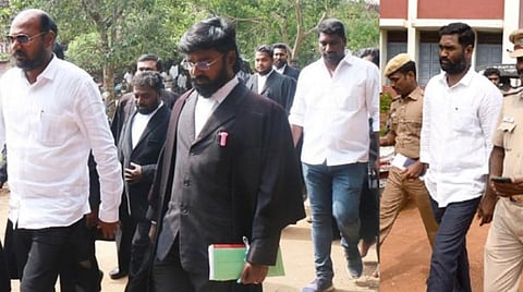 நீதிமன்றத்தில் ஆஜரான நரைமுடி கணேசன், தினேஷ், செந்தில்.