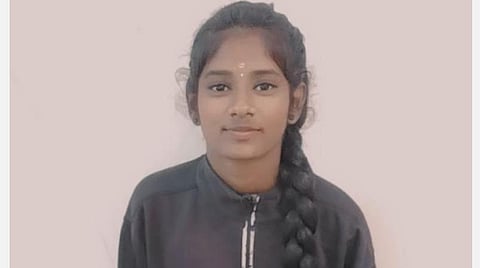 மாணவி பிரியா