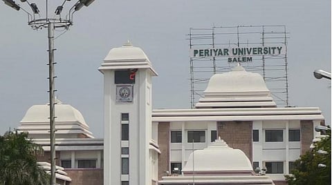 தொலைநிலைக் கல்வியில் முறைகேடு: சேலம் பெரியார் பல்கலை. துணைப்பதிவாளர் பணிநீக்கம்