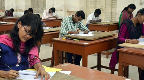 பொறியியல் மாணவர்களுக்கு டிசம்பரில் சிறப்பு அரியர் தேர்வு - அண்ணா பல்கலைக்கழகம் அறிவிப்பு