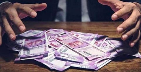 வடபழனியில் போலி நிறுவனம் தொடங்கி வெளிநாட்டில் வேலை வாங்கி தருவதாக இளைஞர்களிடம் பல லட்சம் ரூபாய் மோசடி