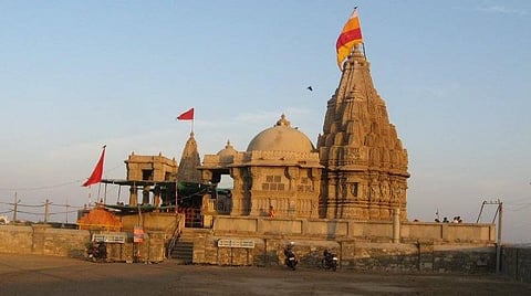 108 வைணவ திவ்ய தேச உலா - 73 | துவாரகா துவாரகாதீசர் கோயில்