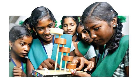 கூண்டைவிட்டு வான்வெளியை நோக்கி...