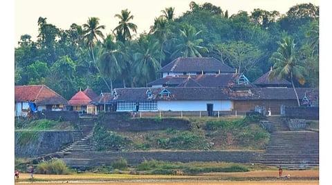 108 வைணவ திவ்ய தேச உலா - 77 | திருவித்துவக்கோடு உய்யவந்த பெருமாள் கோயில்