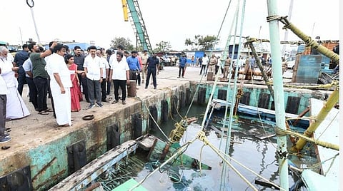 காசிமேடு துறைமுகத்தில் ஆய்வு செய்த முதல்வர் ஸ்டாலின்