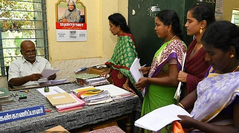 600 தற்காலிக ஆசிரியர்களுக்கு ஊதியம்: பள்ளிக்கல்வித் துறை கொடுப்பாணை வெளியீடு