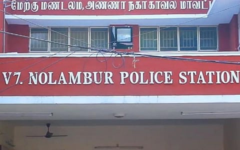 வாடிக்கையாளர்கள் போல் அழகு நிலையத்துக்குள் நுழைந்து பெண் ஊழியர்களிடம் கத்தி முனையில் வழிப்பறி: கைதான இளைஞர் அளித்த பரபரப்பு தகவல்கள்