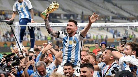 FIFA WC 2022 | நான் தொடர்ந்து விளையாடுவேன்... - அர்ஜென்டினா வீரர் மெஸ்ஸி அறிவிப்பு