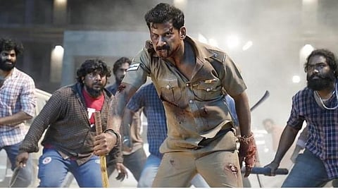 லத்தி Review: அடிவாங்குவது என்னவோ வில்லன்கள் தான்... ஆனால் அலறுவது?