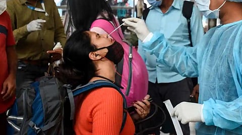 நாட்டில் முதல் முறையாக உருமாறிய கரோனா வைரஸ் - ஒமிக்ரான் எக்ஸ்பிபி.1.5 குஜராத்தில் கண்டுபிடிப்பு