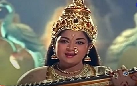 திரை (இசைக்) கடலோடி 24 | சாவித்திரியின் கோமாதா பூஜை!