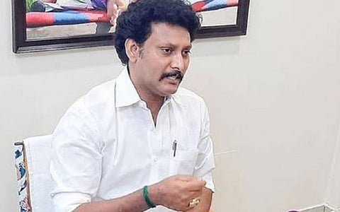 பள்ளிகளுக்கு நாளை விடுமுறையா? - அமைச்சர் அன்பில் மகேஸ் விளக்கம்
