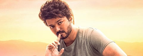 “இது ‘துணிவு’ படத்துடன் ஒப்பிடும் பதிவல்ல’’ - பாடலாசிரியர் விவேக்