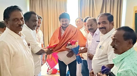 உதயநிதி ஸ்டாலினை சந்தித்த மாநகராட்சி எதிர்கட்சித் தலைவர் - மதுரை அதிமுகவில் சர்ச்சை