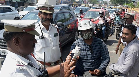பதிவு எண் சரியாக எழுதப்படாத 16,107 வாகனங்கள் மீது நடவடிக்கை