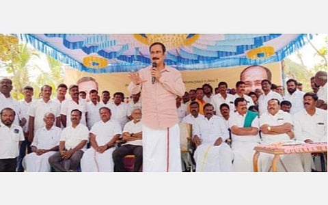 தருமபுரி கிழக்கு மாவட்ட பாமக நிர்வாகிகள் சந்திப்பு கூட்டம் மணியம்பாடியில் நேற்று நடந்தது. இதில் பாமக மாநில தலைவர் அன்புமணி ராமதாஸ் பேசினார்.