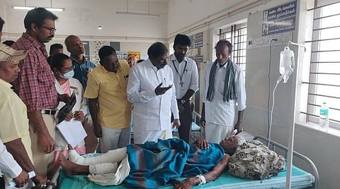 தருமபுரியில் ஒற்றை யானை தாக்கி முதியவர் காயம்: நேரில் நலம் விசாரித்த எம்எல்ஏ
