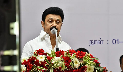 வேலூரில் பேராசிரியர் அன்பழகன் பள்ளி மேம்பாட்டுத் திட்டத்தின் கீழ் பல்வேறு புதிய திட்டங்களுக்கு அடிக்கல் நாட்டிய முதல்வர் ஸ்டாலின்