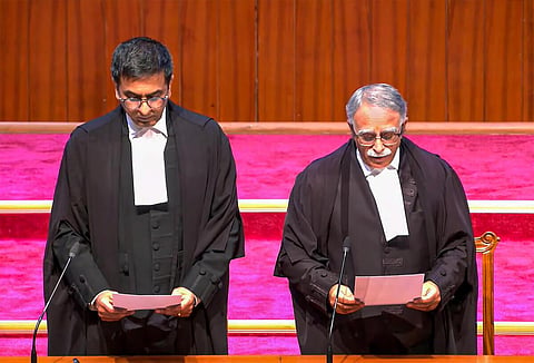 ஐந்து நீதிபதிகள் பதவியேற்பு: உச்ச நீதிமன்ற நீதிபதிகள் எண்ணிக்கை 32 ஆக உயர்வு