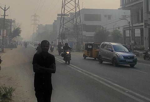 சென்னையில் பனிமூட்டம்