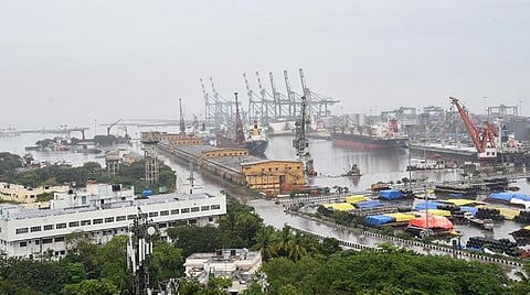 அதிகபட்சமாக 24,200 டன் இரும்பு துகள்கள் கையாண்டு சென்னை துறைமுகம் சாதனை