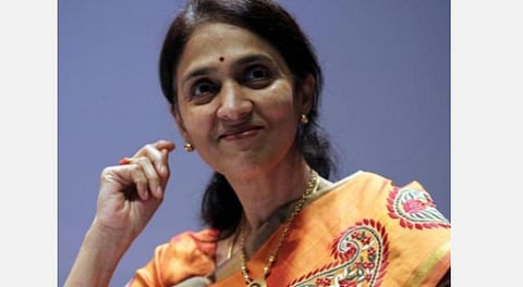 என்எஸ்இ முன்னாள் சிஇஓக்கு ஜாமீன்