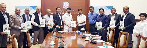 மின்சார வாகன கொள்கையை வெளியிட்ட முதல்வர்