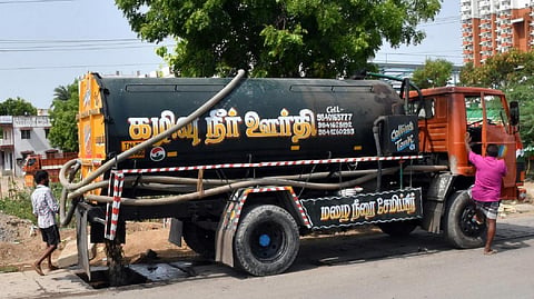 கழிவு நீர் லாரி | கோப்புப் படம்