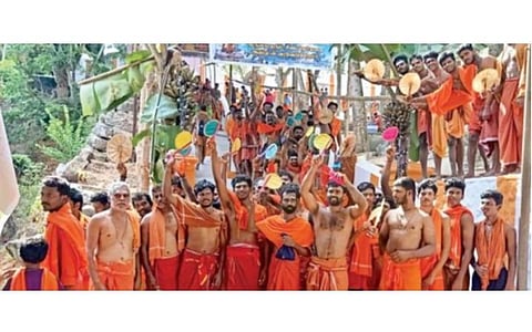 சிவராத்திரி: 108 கி.மீ. தூரம் ஓடியே சென்று வழிபடும் பன்னிரு சிவாலய ஓட்டம்: குமரியில் நாளை உள்ளூர் விடுமுறை