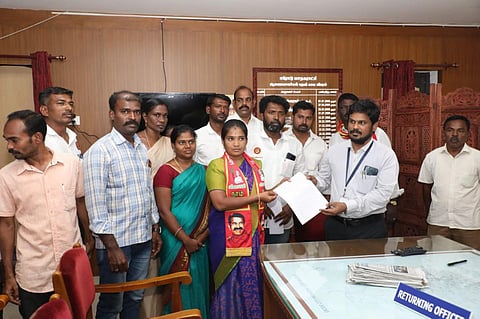 புகார் அளித்த நாம் தமிழர் வேட்பாளர்