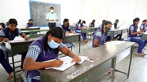 10, 11, 12-ம் வகுப்பு பொதுத்தேர்வு வழிகாட்டு நெறிமுறை வெளியீடு