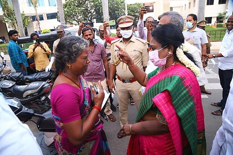 புதுச்சேரி | அனைத்து ஆரம்ப சுகாதார மையங்களிலும் மக்கள் மருந்தகம் - ஆளுநர் தமிழிசை தகவல்