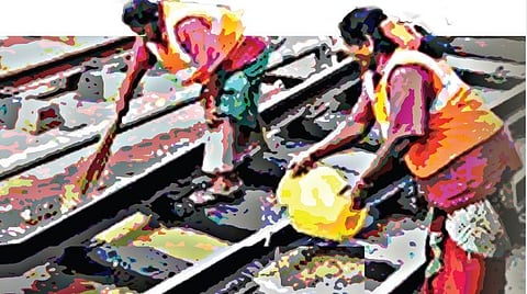 மலம் அள்ளும் தொழில் தமிழ்நாட்டுக்கு எப்படி வந்தது?