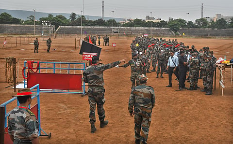 அக்னி வீரர் பணி - மார்ச் 15-ம் தேதிக்குள் விண்ணப்பிக்க அழைப்பு