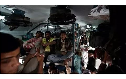 ஹவுரா ரயிலில் அபாய சங்கிலியை இழுத்து பயணிகள் போராட்டம்: திருச்சியில் ஒரு மணி நேரம் தாமதமாக புறப்பட்ட ரயில்