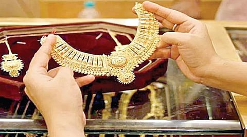 4 இலக்க ஹால்மார்க் நகை விற்பனைக்கு தடை: உங்களிடம் இருக்கும் தங்கம் மதிப்பு இழக்குமா?