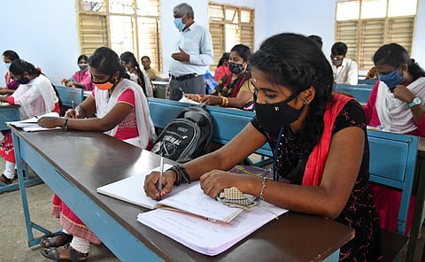 கலை அறிவியல் படிப்புகளுக்கு அடுத்த கல்வியாண்டில் புதிய தேர்வு மதிப்பெண் முறை