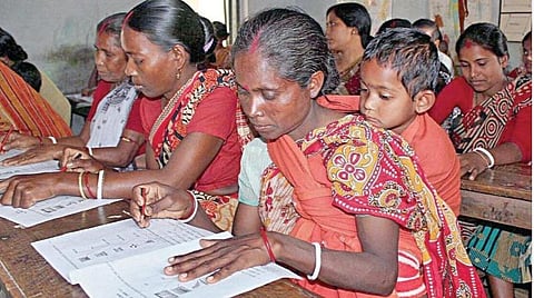 `புதிய பாரத எழுத்தறிவு’ திட்டத்தில் பயிற்சி பெற்றவர்களுக்கு இன்று தேர்வு