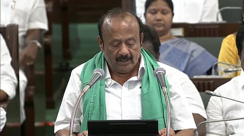 வேளாண் பட்ஜெட்டை தாக்கல் செய்த அமைச்சர் எம்.ஆர்.கே.பன்னீர் செல்வம்