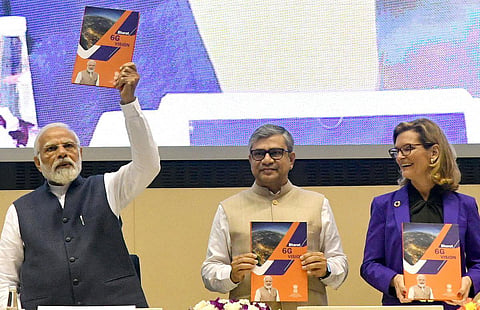 தொலைத்தொடர்பு தொழில்நுட்ப ஏற்றுமதியில் இந்தியா பெரிய நாடாக உருவெடுக்கிறது : பிரதமர் நரேந்திர மோடி பெருமிதம்