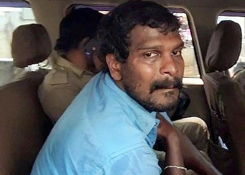 ஆசிட் ஊற்றிய கணவர் சிவா என்ற சிவக்குமார். | படம்: ஜெ.மனோகரன்