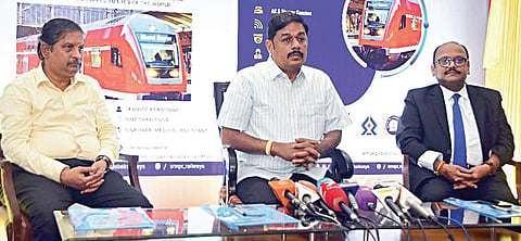 எஸ்.ஆர்.எம்.பி.ஆர். குளோபல் ரயில் சேவையை எஸ்ஆர்எம் குழுமத் தலைவர் ரவி பச்சமுத்து தொடங்கி வைத்தார். எஸ்ஆர்எம் குழும இயக்குநர் அனந்த கிருஷ்ணன், எஸ்.ஆர்.எம்.பி.ஆர். குளோபல் ரயில்வே நிறுவனத்தின் பொது மேலாளர் கணபதி சுப்ரமணியன் உட்பட பலர் கலந்து கொண்டனர்.